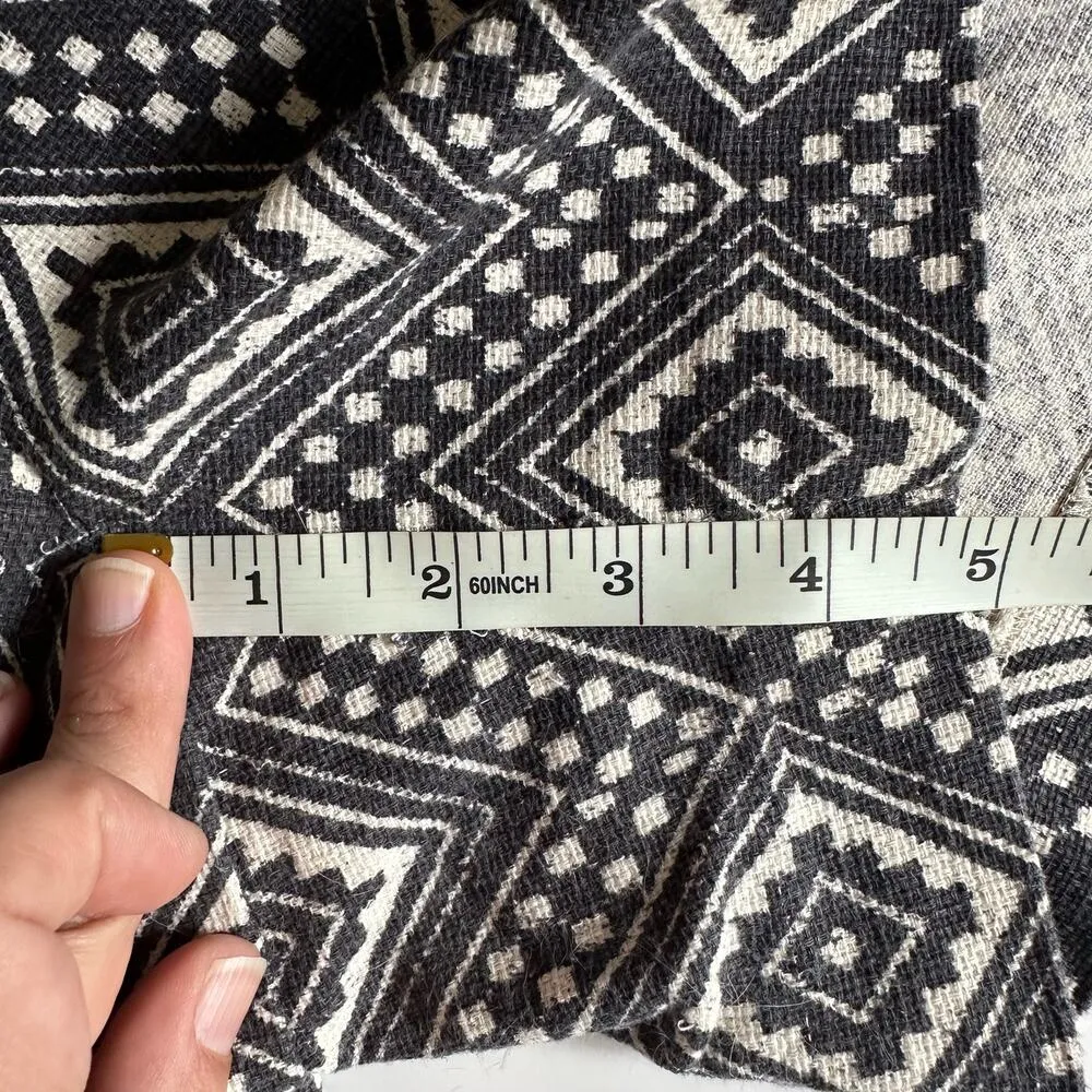 J.Crew Black White Aztec Print Shorts Size 4 Ikat Cute Classic Preppy - Image 10