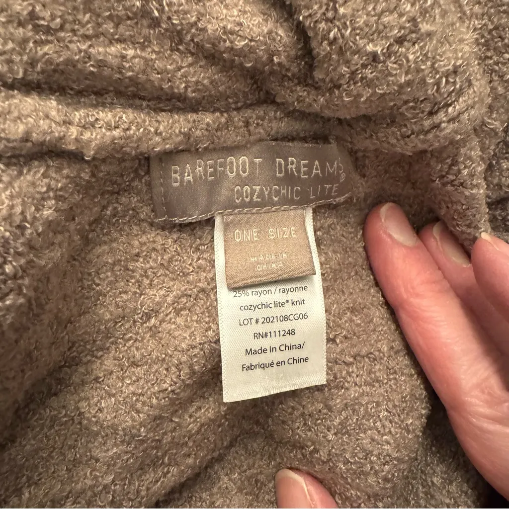 BAREFOOT DREAMA‎ CozyChic Lite Travel Wrap - Image 3