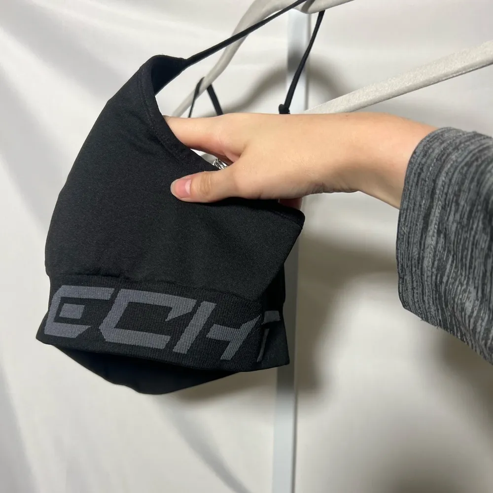 ECHT Arise Scrunch Black Sports Bra - Image 4