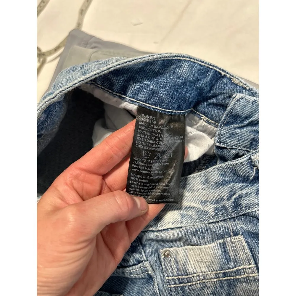 Southpole Women's grungy faded ripped Bermuda Shorts Size 29 Waist y2k - Image 3