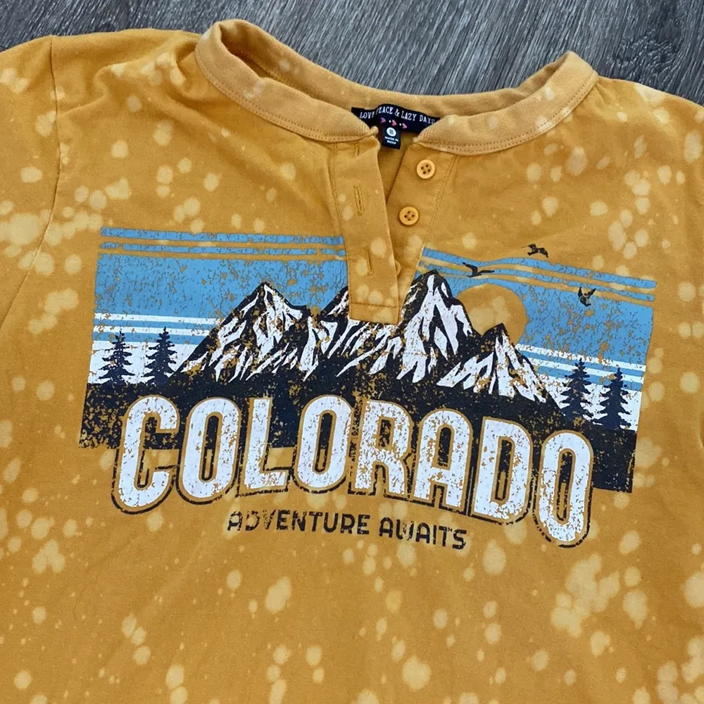 Colorado cropped graphic tee mountains travel destination yellow small - Image 4