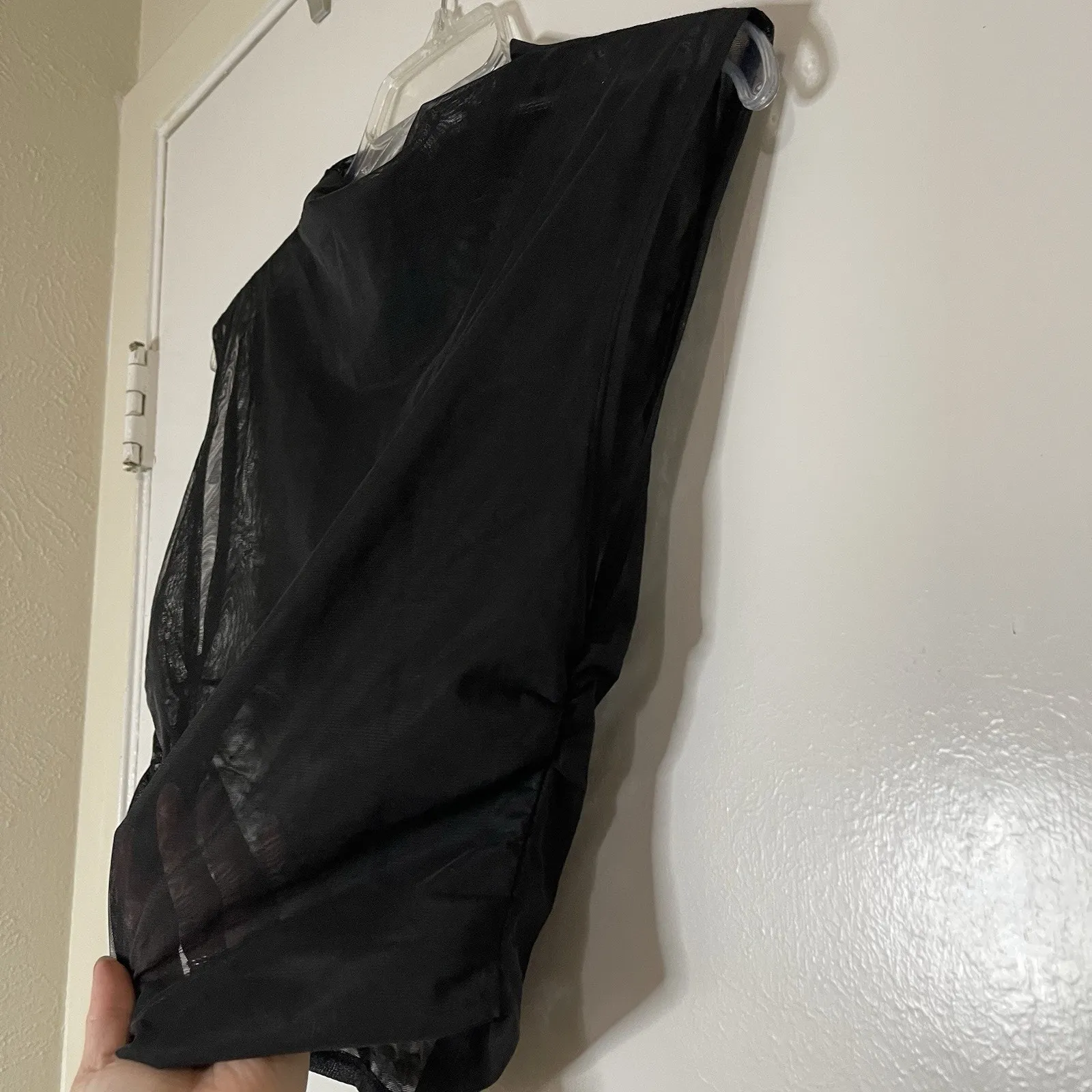 REFORMATION Lindy sheer mesh high neck sleeveless cinched black top size Small - Image 2