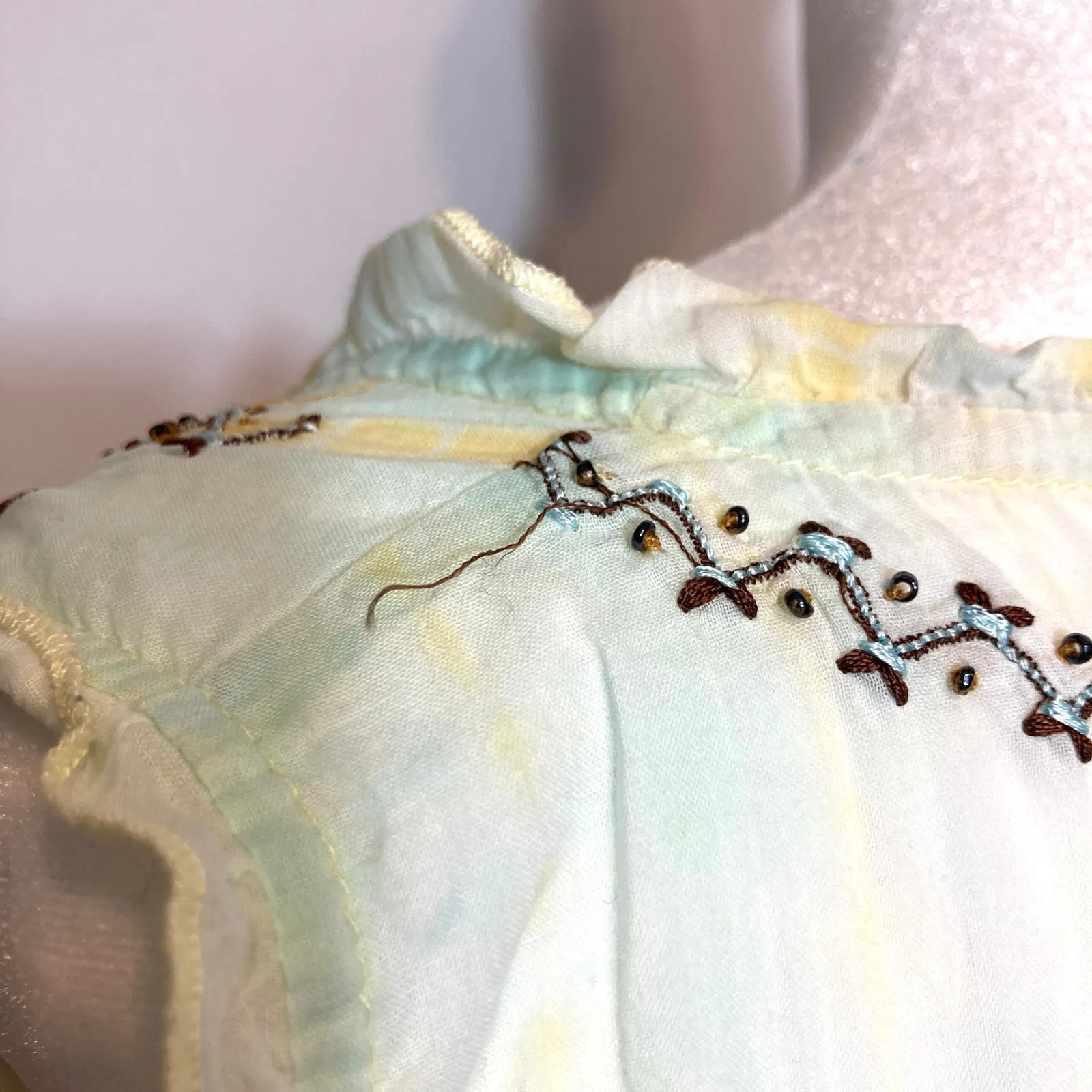 Vintage Y2K Tokyo Denim Bank Yellow Silk Hippie Embroidery Bead Tank Blouse Top Size M - Image 10