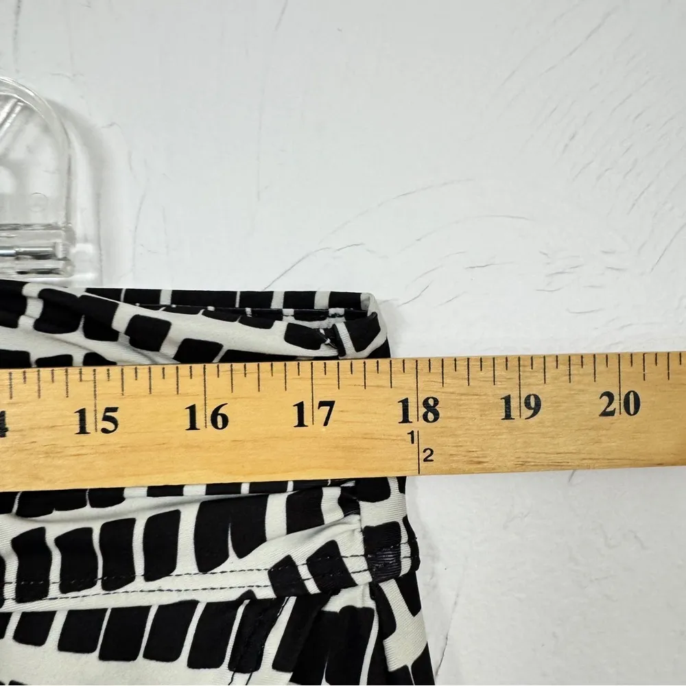 Title Nine Black White Printed Athletic Mini Skirt Womens M Gorpcore Hiking - Image 3