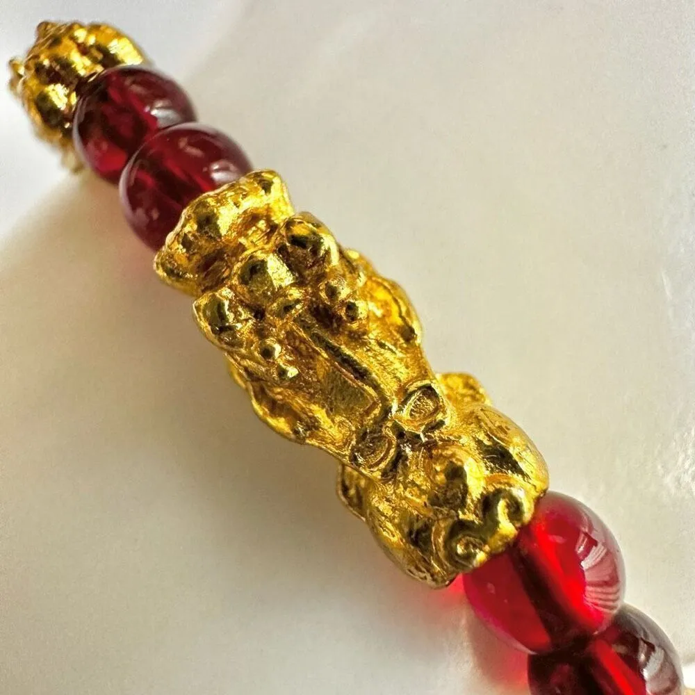 Gold tone red beaded dragon stretchy bracelet - Image 5