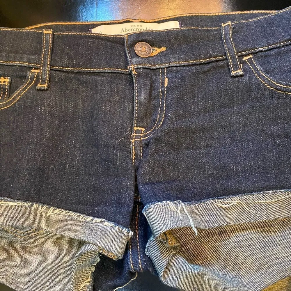 Abercrombie & Fitch Denim Shorts‎ - Image 3