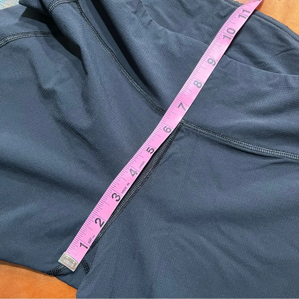 Under Armour  Capri Pants black medium - Image 7