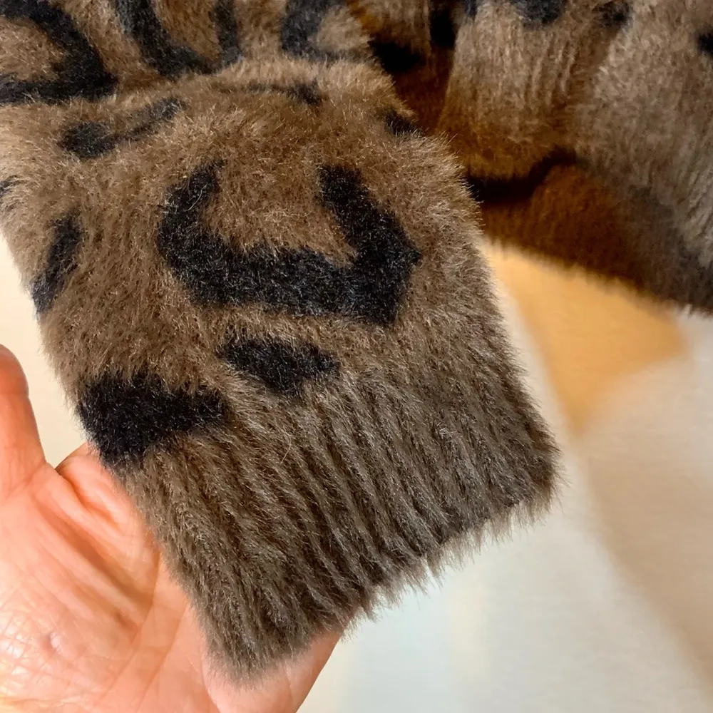 Fuzzy Leopard Print Sweater From Revolve Brown Black Size Small - Image 11