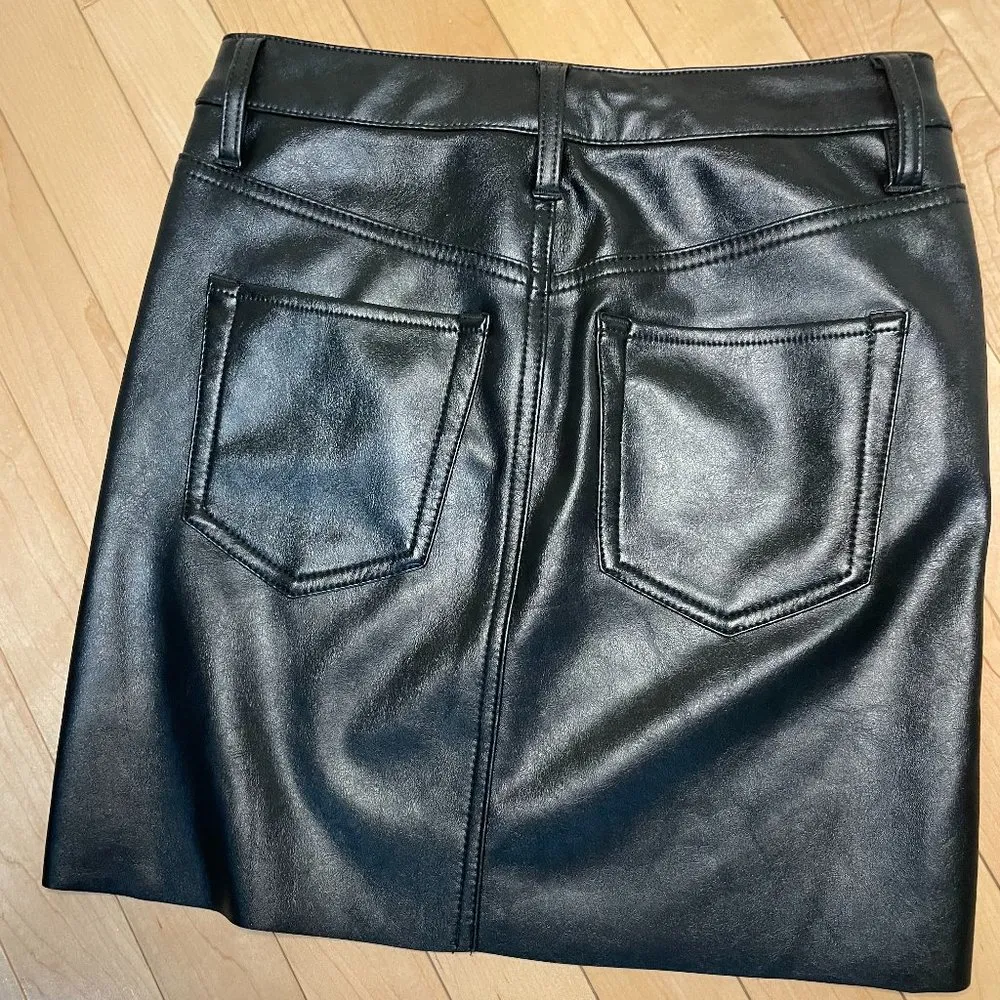 NORDSTROM Love Fire Black Faux Leather Mini Skirt - size 25 - Image 4