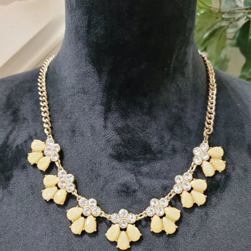 Women's Korean Style Luxury Jewelry With Gold Alloy And Gemstone Necklace Yellow - Image 2