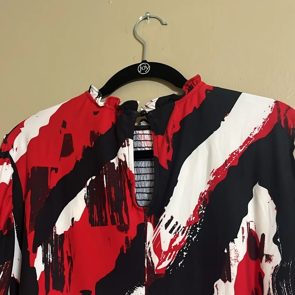 LuLaRoe Blouse Sz L Smocked Long Sleeves Flowy Ruffle Neck Clara Closet Staple - Image 5