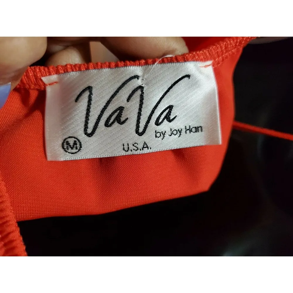 Boutique VAVA Women's Solid Red 100% Polyester Strappy Ruffle Romper Size Medium - Image 8