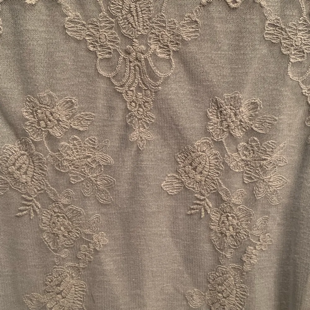 🌻🌻🌻3 for 12🌻🌻🌻Ladies Pullover Top - Image 3