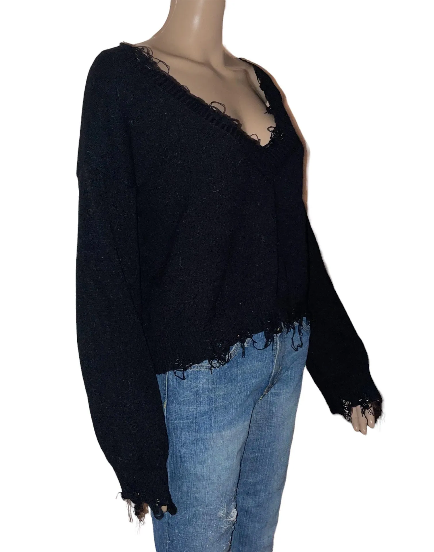 Brooklyn Karma Frayed V Neck Sweater - Image 6