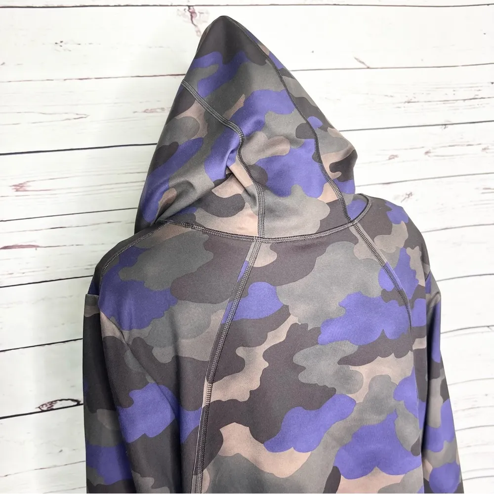ATHLETA Mantra Print Blue Camouflage Pinnacle Hoodie Size XL - Image 9