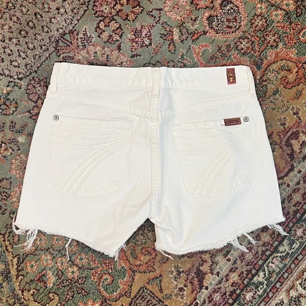 FINAL PRICE DROP 7 For All Mankind White Shorts - Image 2