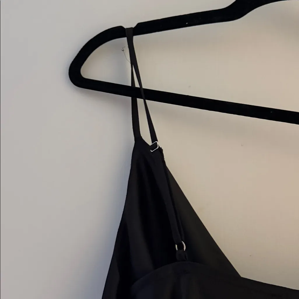 Forever 21 black satin dress with a white bow accent - Image 9