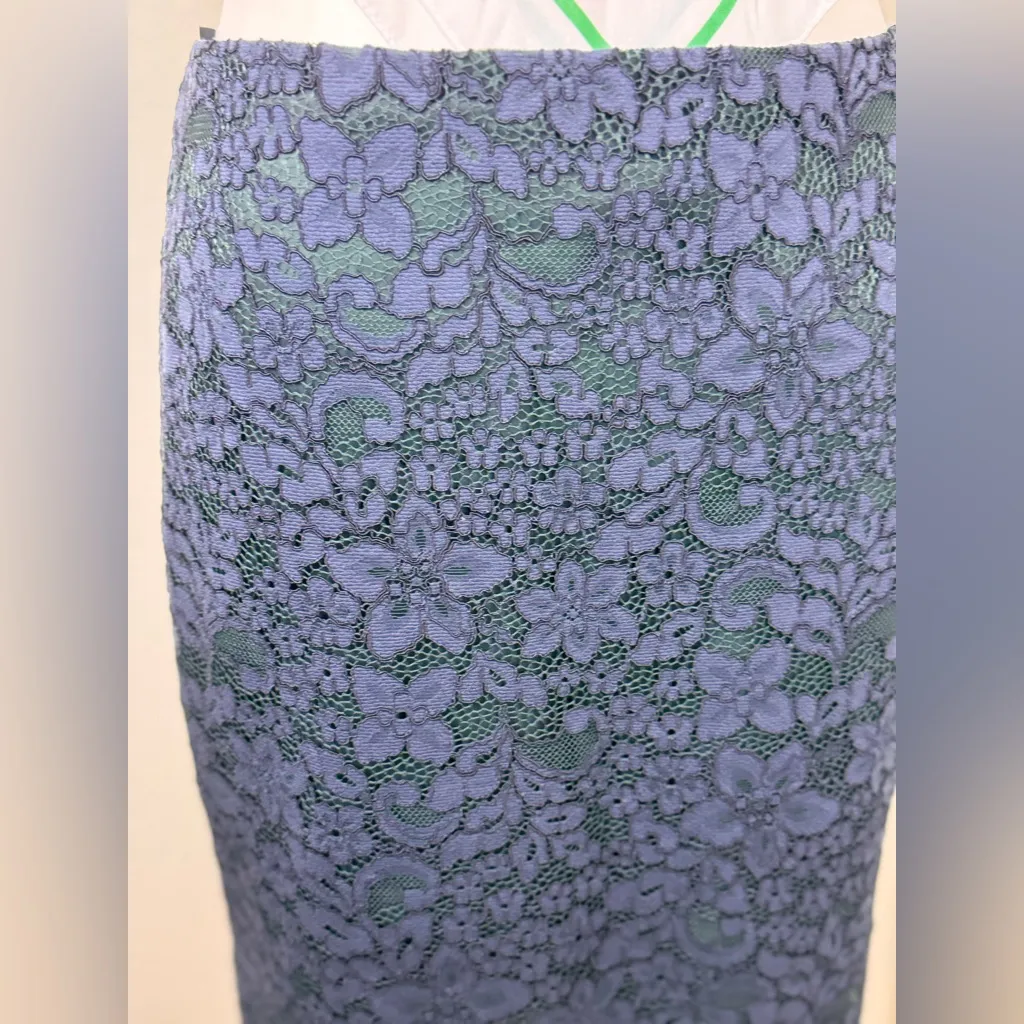 Tory Burch Size 2 Green Navy Lace Pencil Skirt Scalloped Embroidered Floral Slit - Image 7