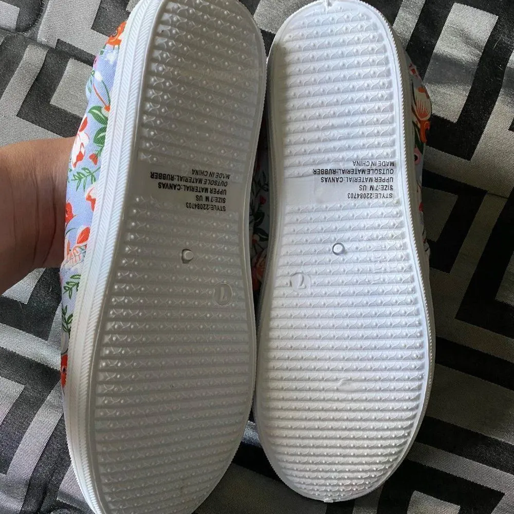 Bobbie brooks blue floral tennis shoes - Image 4