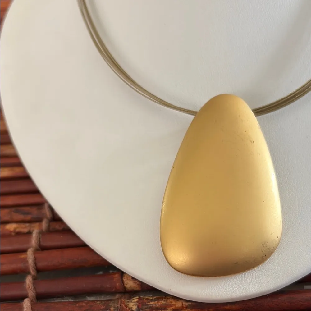 Premier Designs Gold Necklace with Elegant Pendant - Image 2