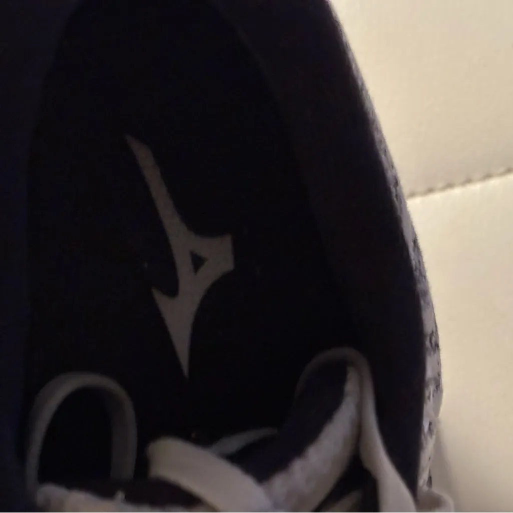 ‎Mizuno Waveknit Grey Blue Running Shoes 7.0 - Image 6