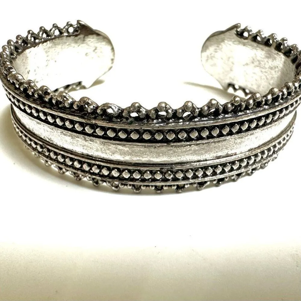 Lucky brand silver tone open cuff bracelet - Image 9