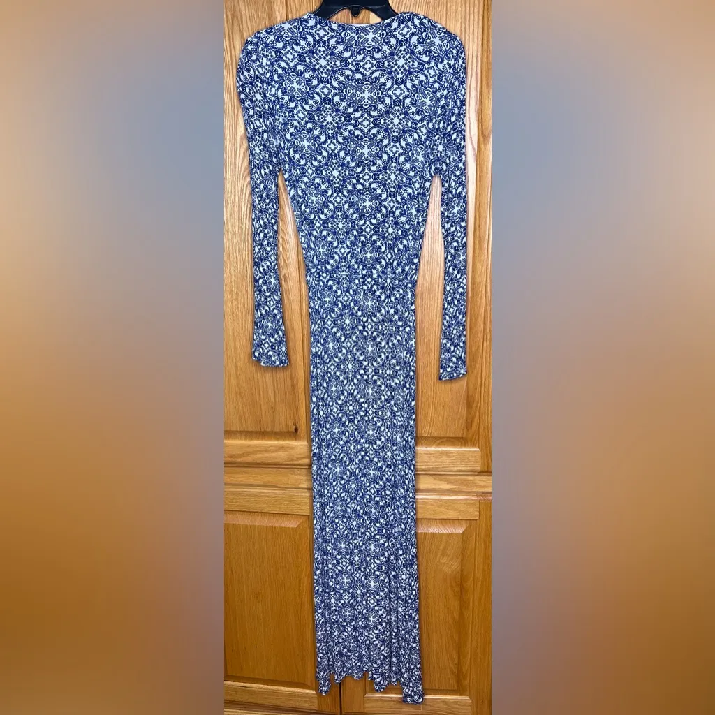 Lulus Mandala Daydream Blue Print V-Neck Long Sleeve Flowy Maxi Dress Size Small - Image 14