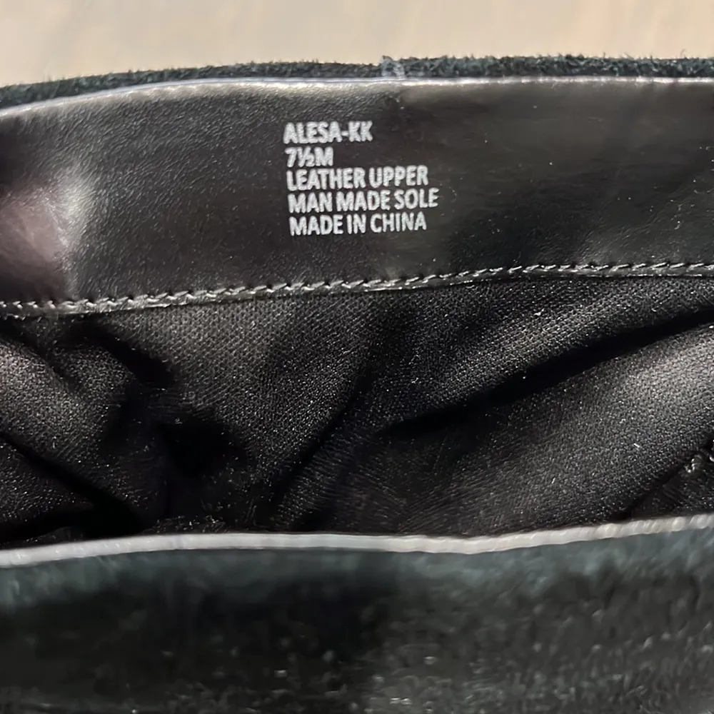 Kelly & Katie Alesa Booties Size 7.5 - Image 5