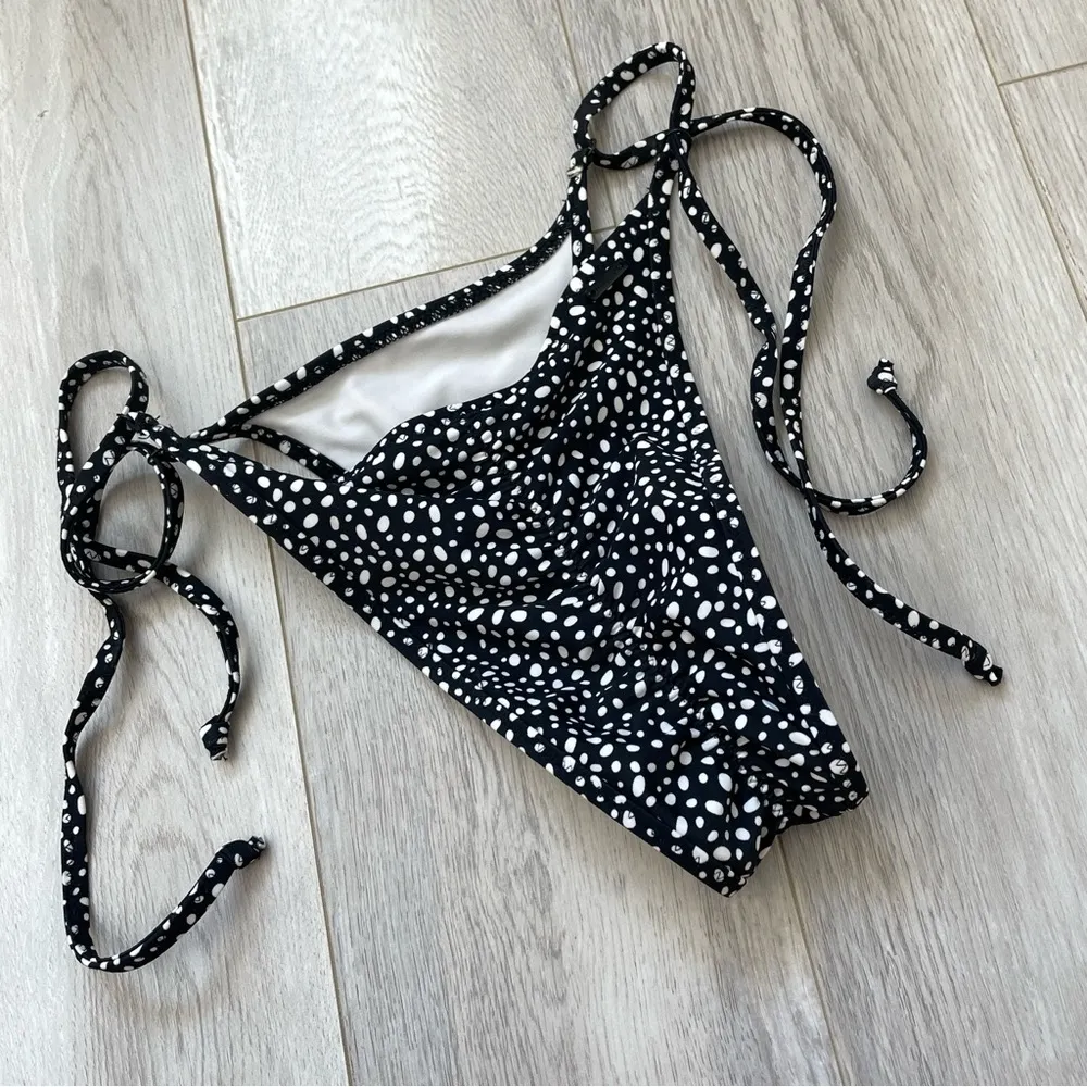 White Fox Swim Bottoms Sun Soaked Black Speckle (small) polka dot scrunch thong - Image 3