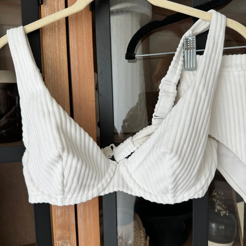 H&M bikini set ribbed terry highwaisted rise balconette underwire pushup bottoms - Image 2