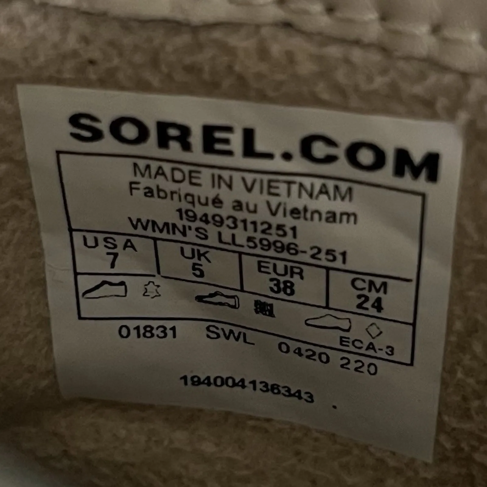 Sorel Lennox Shearling Cozy Canoe Tan Suede Lace Up Lug Sole Boots - Image 9