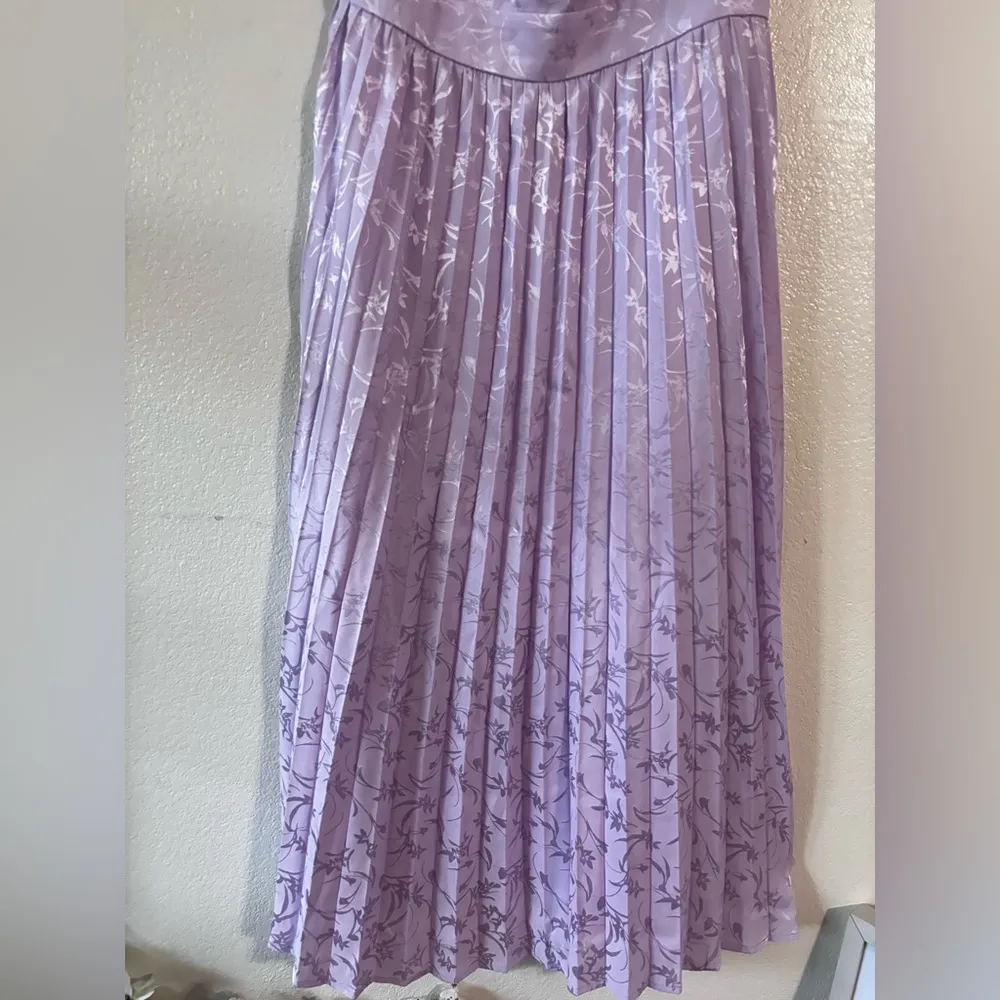 Lulu's Lavender Pleated Midi Dress XL - Image 3