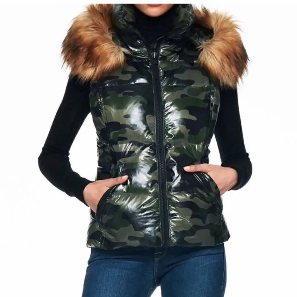 S13 Green Camo Glossy Shiny Puffer Vest Faux Fur - Image 2