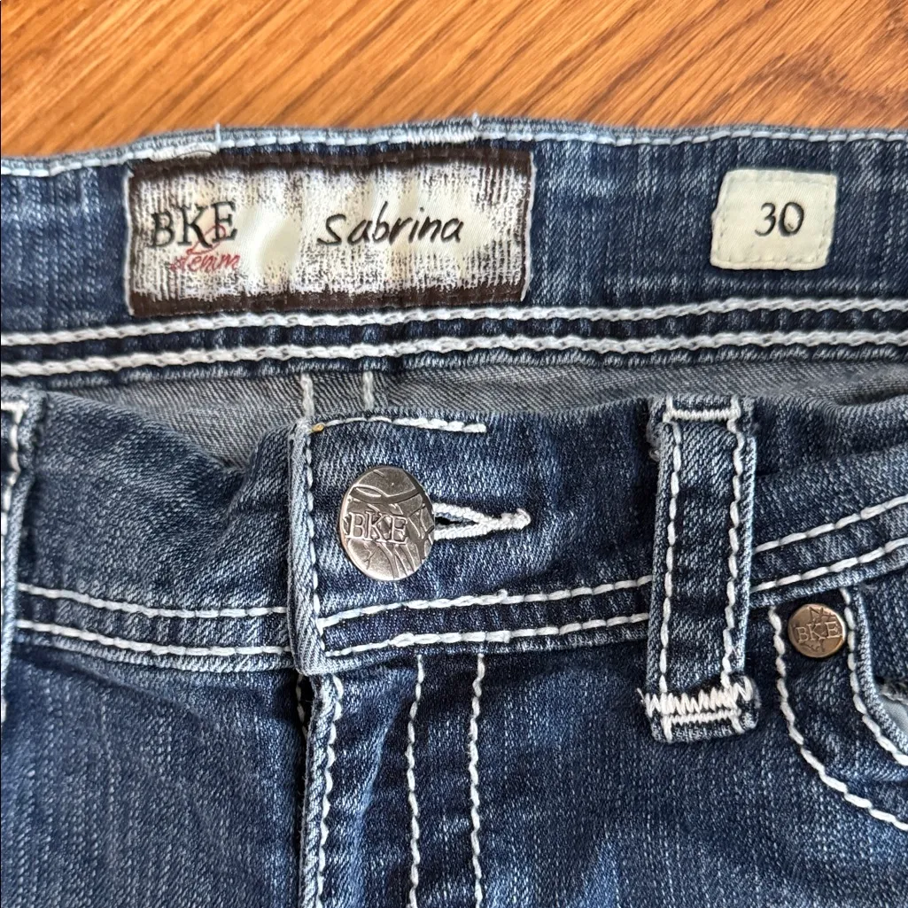 BKE Sabrina Bootcut Jeans Medium Wash Distressed Contrast Stitch Size 30 - Image 2