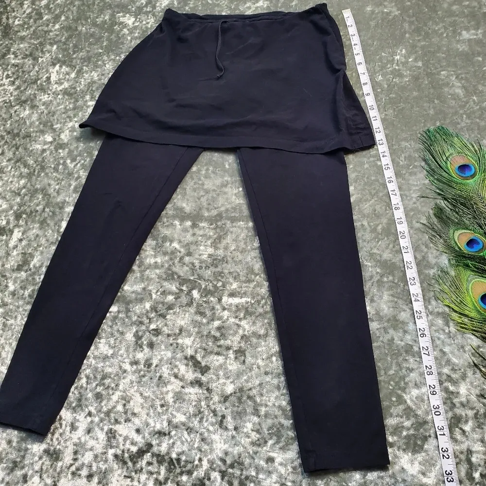 Athleta Cropped 2 in 1 Legging Skirt - Image 7