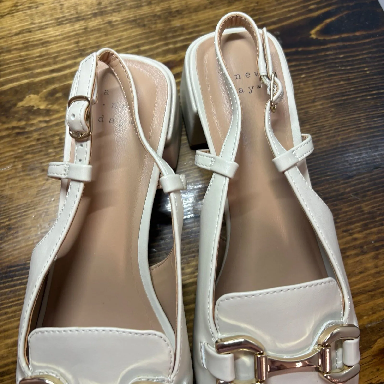 A New‎ Day Cream Sling Back Heeled Loafers Size 8.5 - Image 5