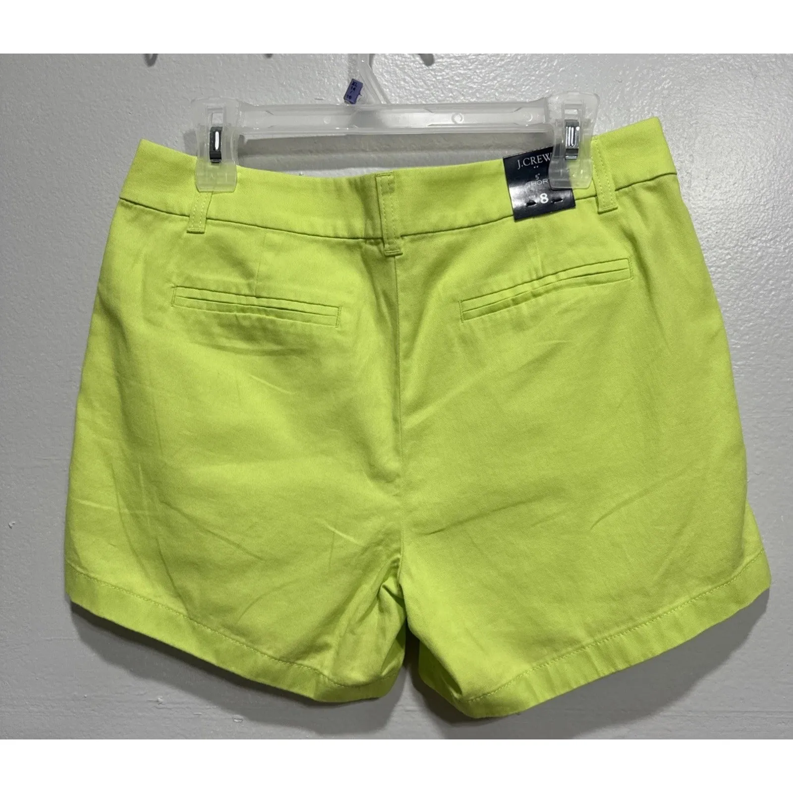 J. Crew Women’s Classic Chino Shorts 5” Inseam Size 8 Light Lime Green Preppy - Image 2