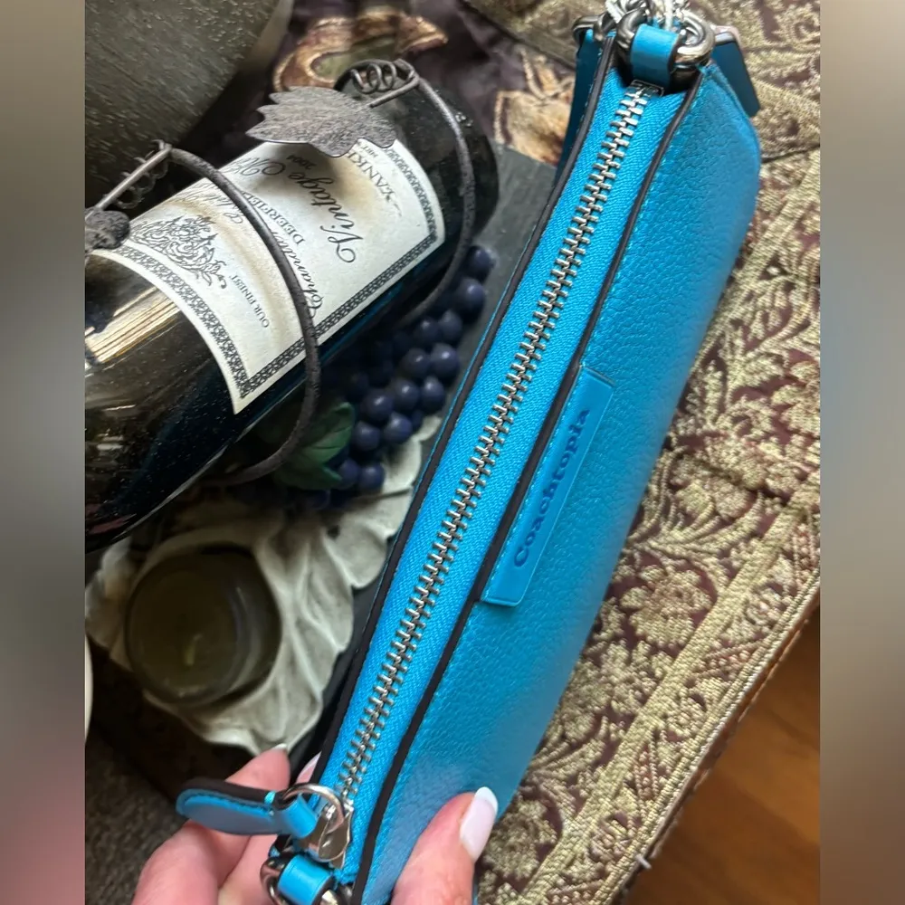 Authentic CoachTopia Orange Leather zip curved Shoulder Bag - Image 9