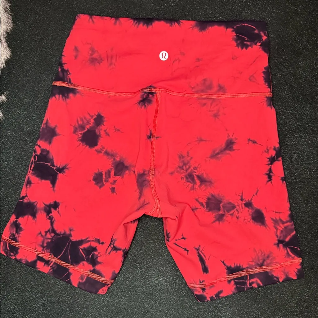 ♥️🖤Lululemon Tie-dye Red/Black Shorts🖤♥️ - Image 2