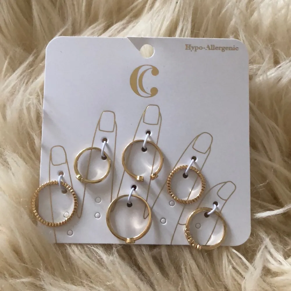 Gold Rhinestone Ring Set - Image 4