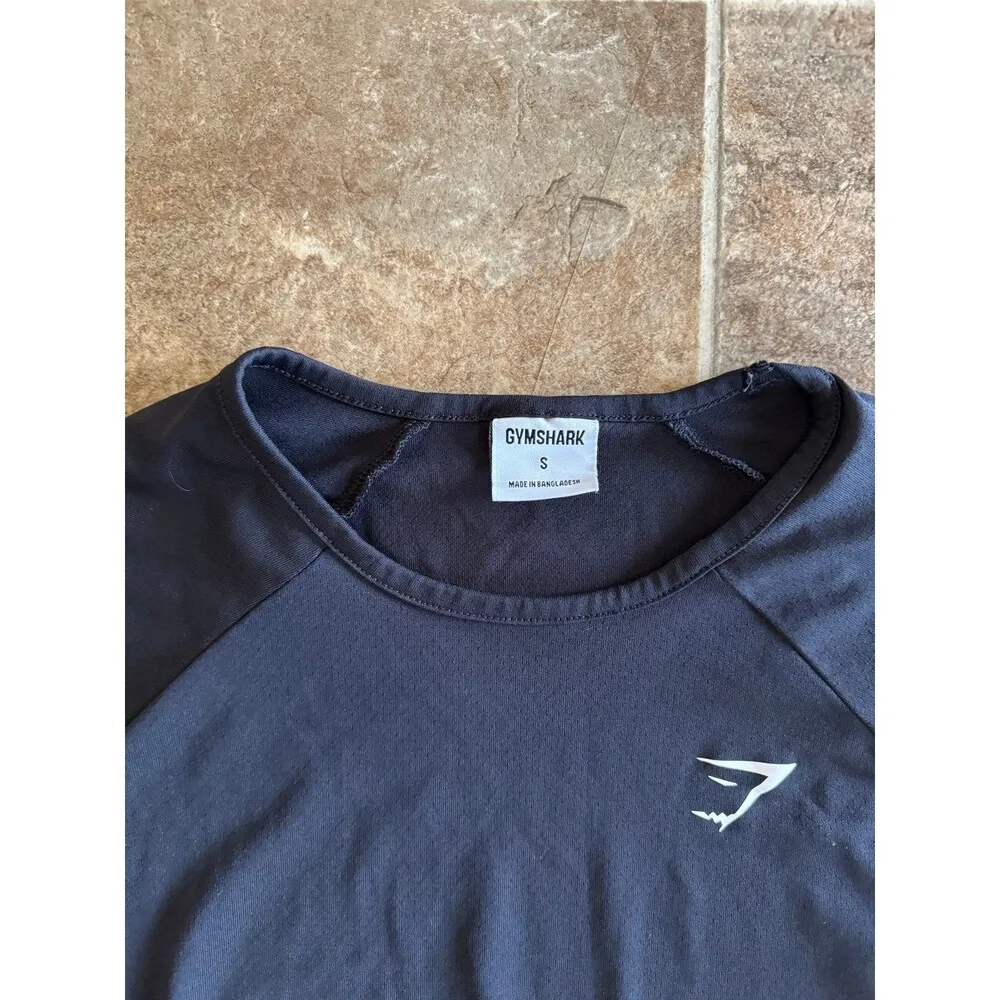 Gymshark Long Sleeve Crop Top Size Small - Image 6