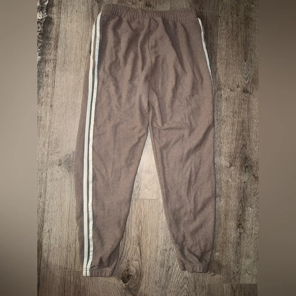 Victoria’s Secret PINK Reverse fleece high waist joggers! - Image 3