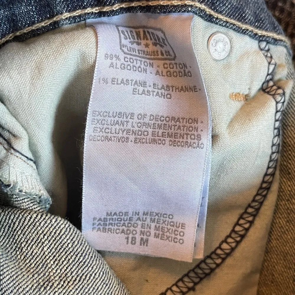 Levi's Signature‎ Low Rise Bootcut Jeans nwt - Image 9