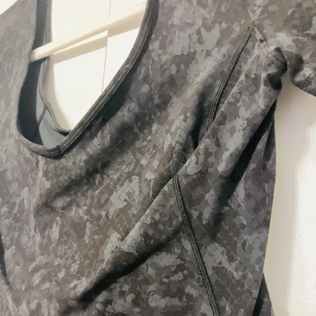 Lululemon "Align" T - Image 3