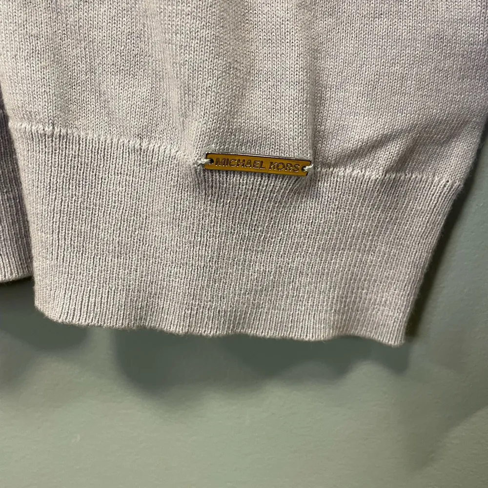 Michael Kors sweater! Light sky blue tie up sweater size large! - Image 3