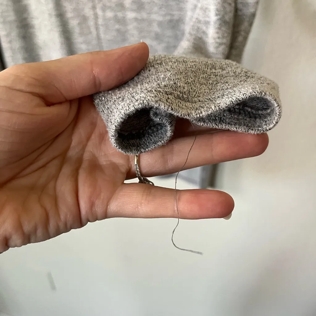 Banana Republic Drapey Pocket Scoop Neck in Heather Gray Women’s Size S - Image 11