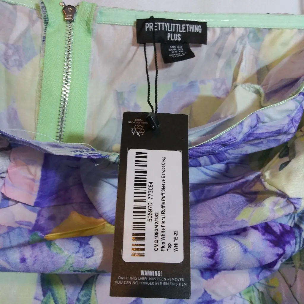 PrettyLittleThing Plus Floral Ruffle Puff Sleeve Bardot Crop Vacation Size 18 - Image 7