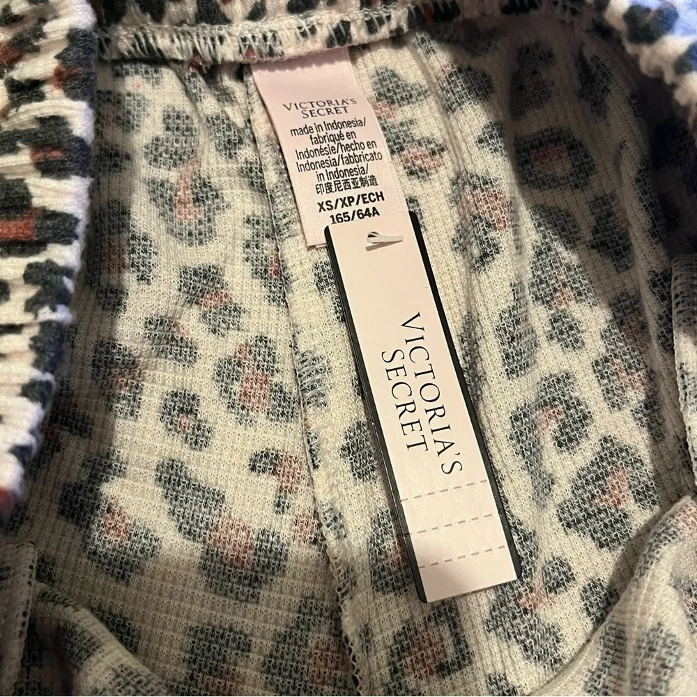 Victoria’s Secret Pajama/Lounge Shorts XS Animal Print Waffle Knit New with tags - Image 3