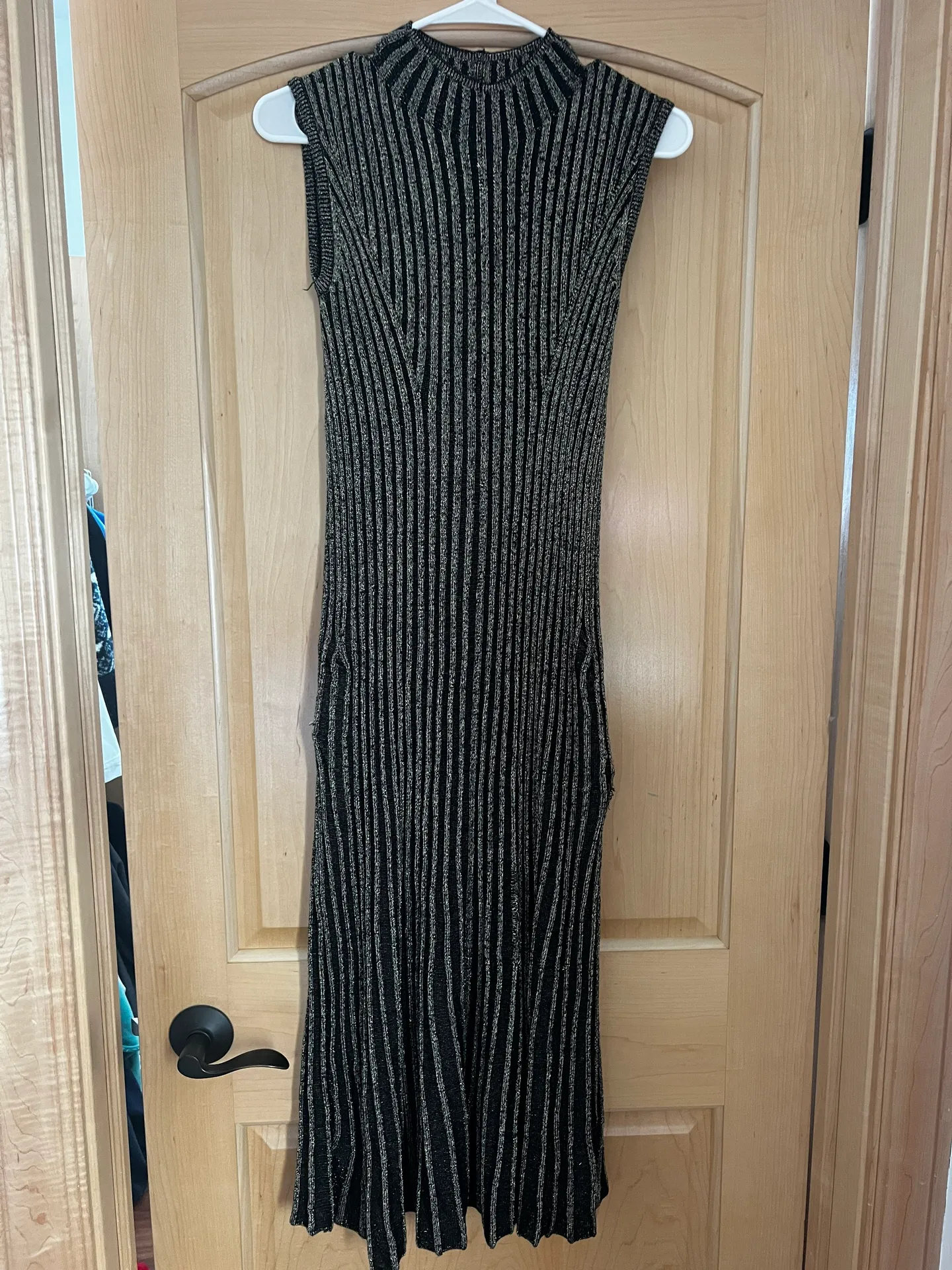 Black/Gold Maxi Dress - Image 3