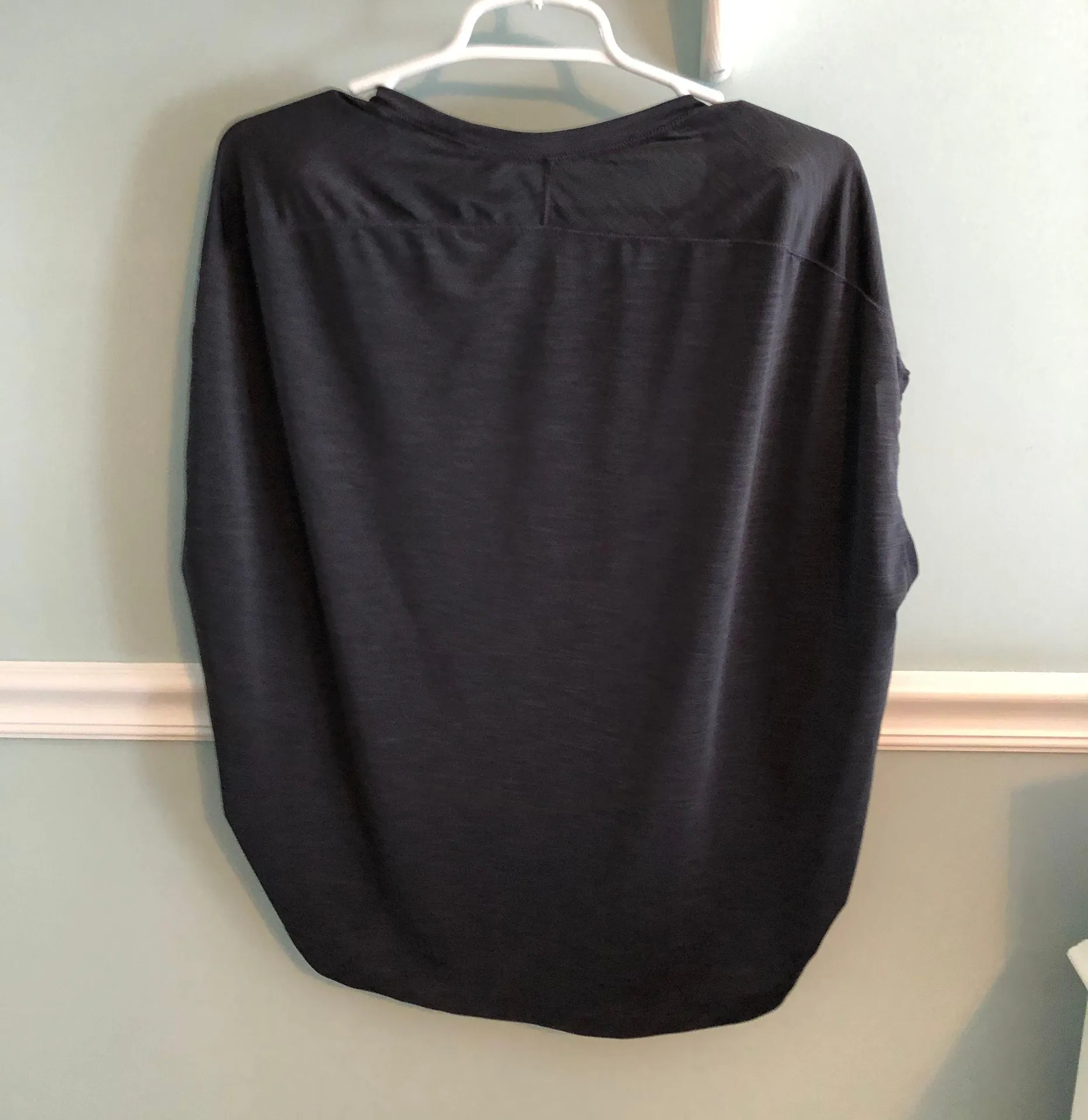 Old Navy Active Top - Image 2